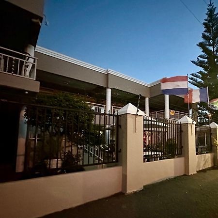 Sunset Boulevard Riverlodge Paarl Exterior foto
